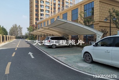 平寨沿河麗景小區車棚竣工